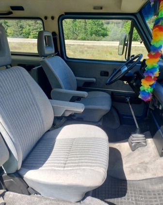 Volkswagen Caravelle cena 101000 przebieg: 284000, rok produkcji 1990 z Grodzisk Mazowiecki małe 781